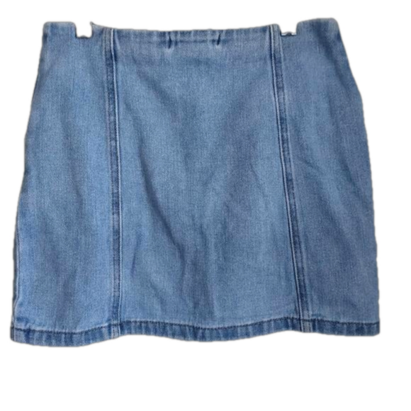Forever 21 Size S Button Up Mini Demin Skirt - Picture 4 of 11